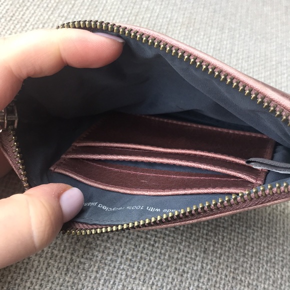 Matt & Nat Wristlet - Picture 6 of 7